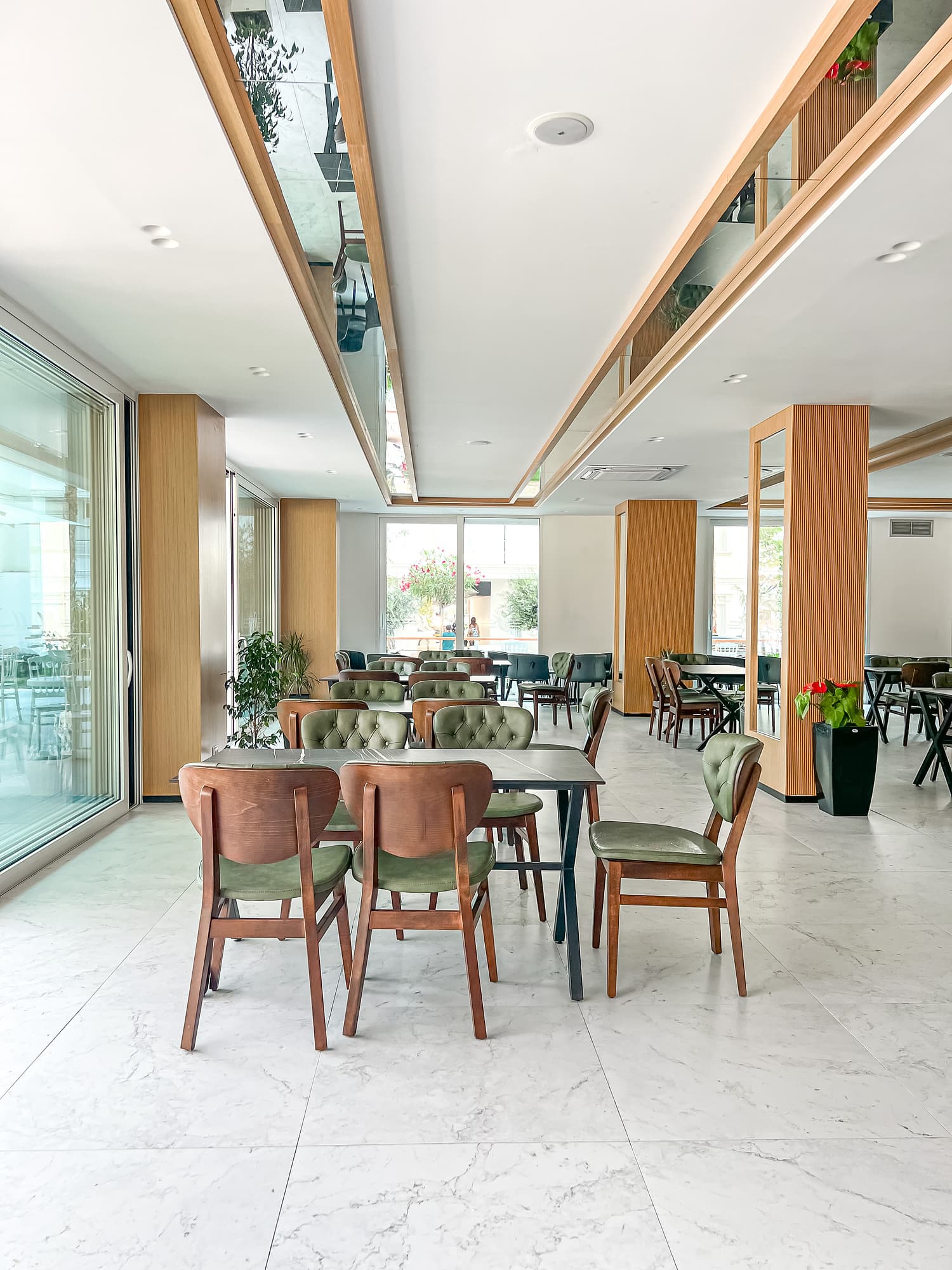 Hotel photo 48365e7f-4fec-4215-9edd-611edb37a4ab