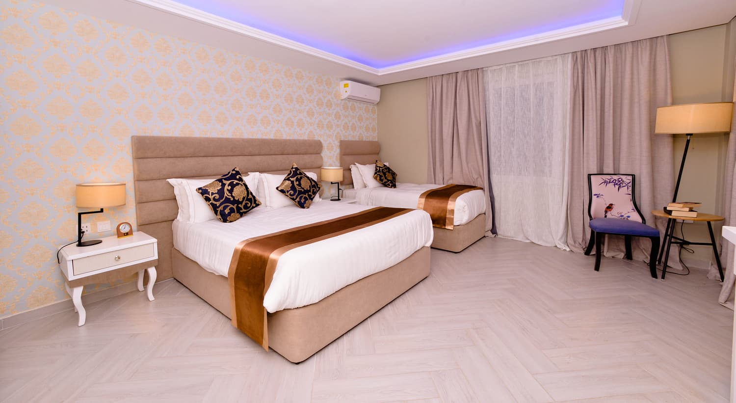 Hotel photo e51fe8c3-9706-479c-849b-8d9e48cc6a2e