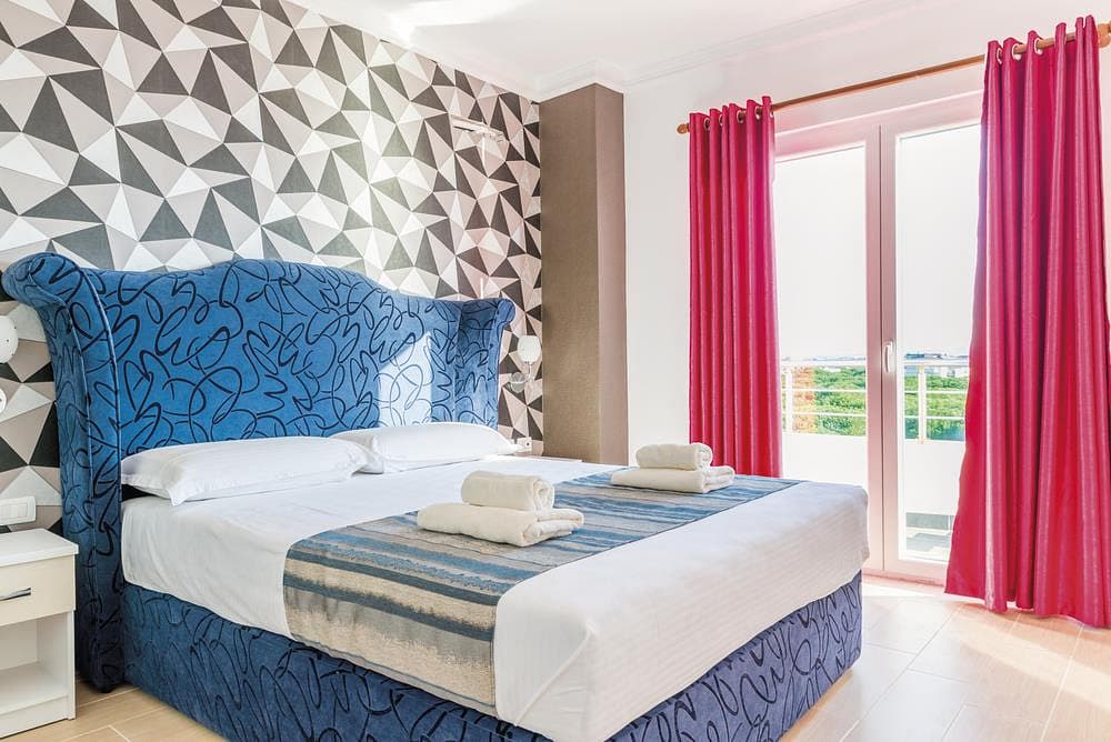 Hotel photo f3ab7804-f1d5-4010-8ffe-cfa0425e91f6